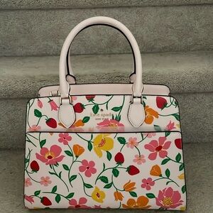 Kate Spade Madison Tote strawberry garden. New w/tags
